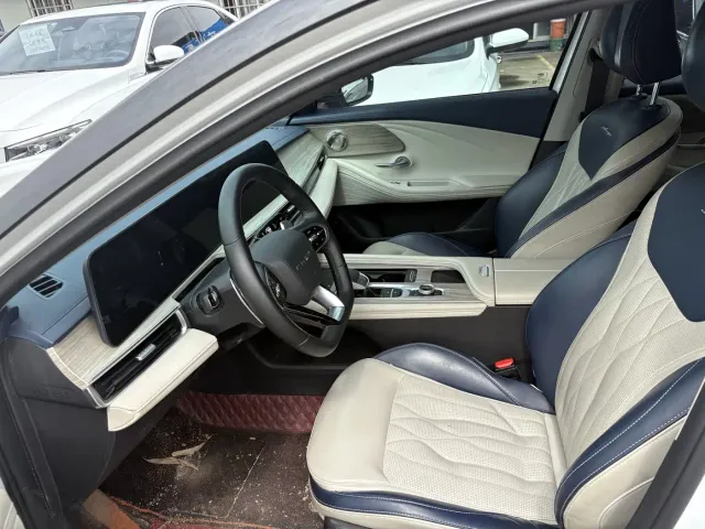 Chery Arrizo 8 — Фото автомобиля 5