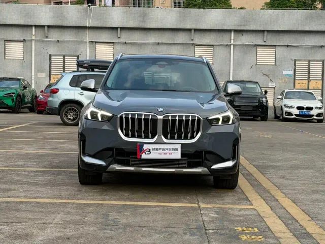 BMW X1 — Фото автомобиля 2