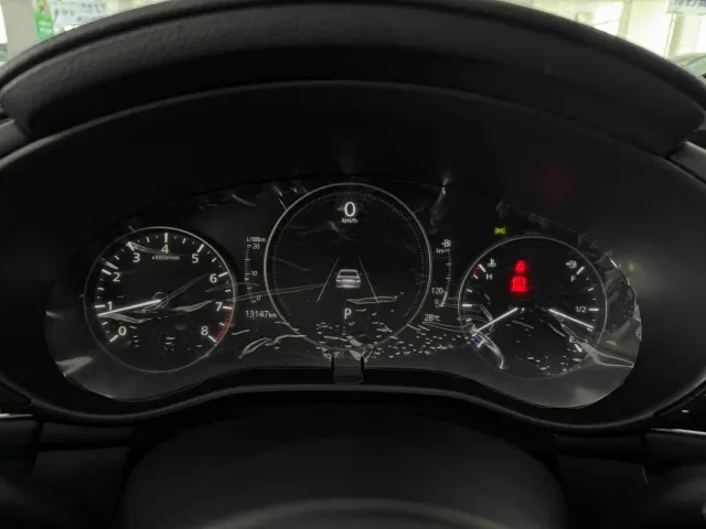Mazda Axela — Фото автомобиля 17