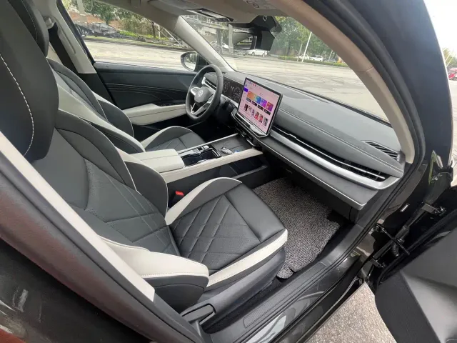Volkswagen Sagitar — Фото автомобиля 14