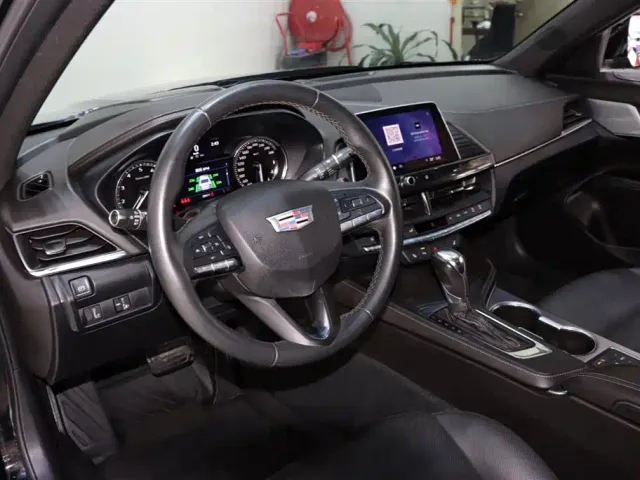Cadillac CT4 — Фото автомобиля 9