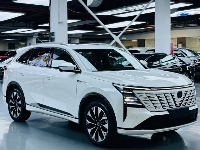Changan CS75 Plus — Фото автомобиля 3