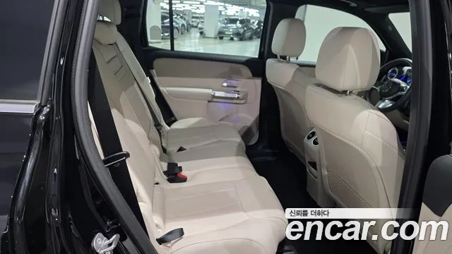 Mercedes-Benz EQB — Фото автомобиля 7