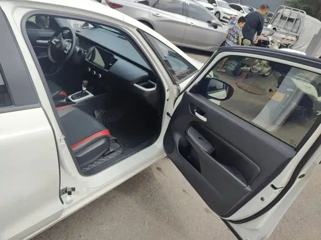 Honda Fit — Фото автомобиля 19