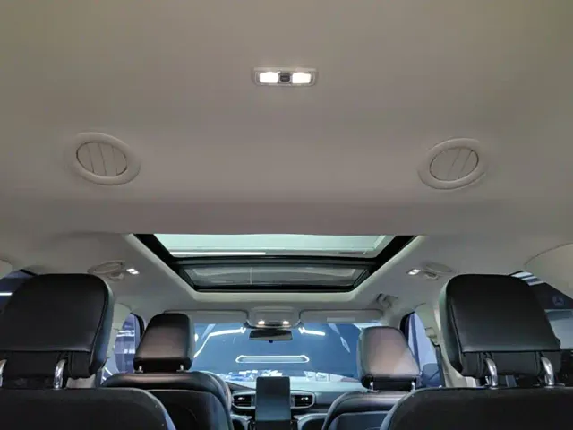 Ford Explorer — Фото автомобиля 17