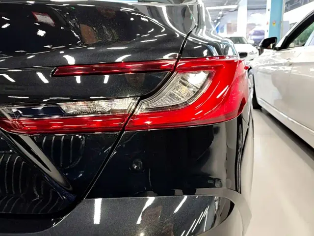 Toyota Camry — Фото автомобиля 7