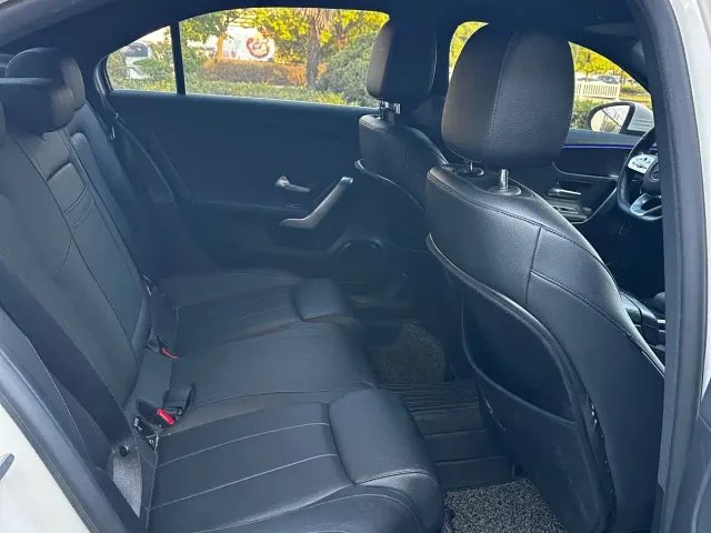 Mercedes-Benz A-Class — Фото автомобиля 10