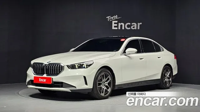 Фотография автомобиля — BMW 5 Series G60