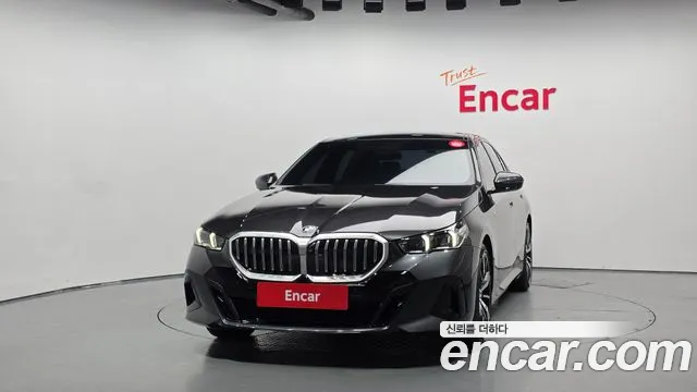 BMW 5-Series 5 серия (G60) 530i xDrive M Sport — Фото автомобиля 3
