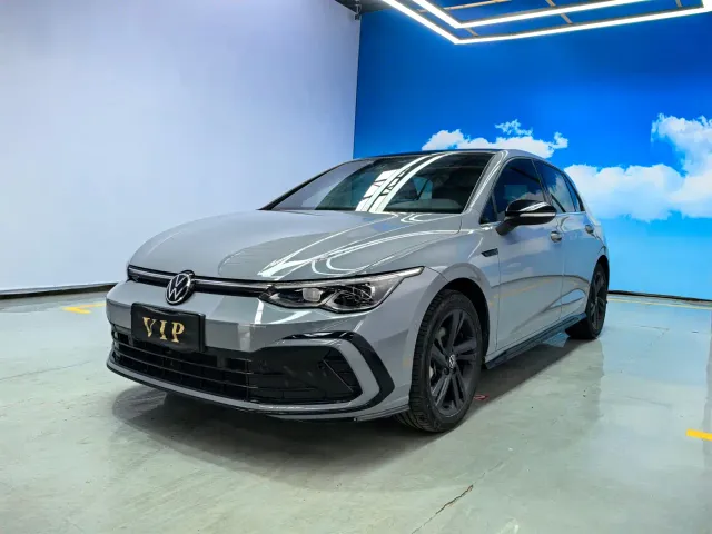Volkswagen Golf — Фото автомобиля 3