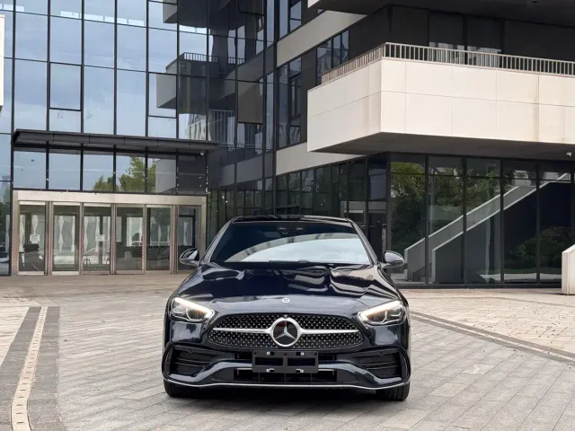 Mercedes-Benz C-Class — Фото автомобиля 2