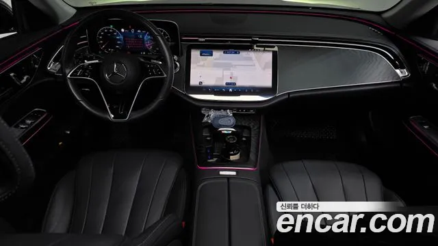 Mercedes-Benz E-Class — Фото автомобиля 10