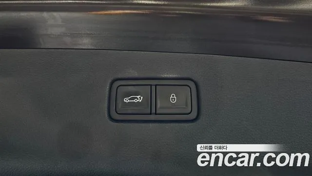 Genesis GV70 — Фото автомобиля 19