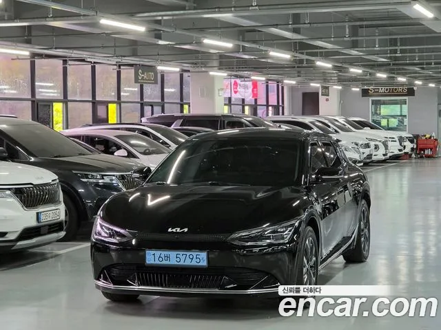 Kia EV6 — Фото автомобиля 3