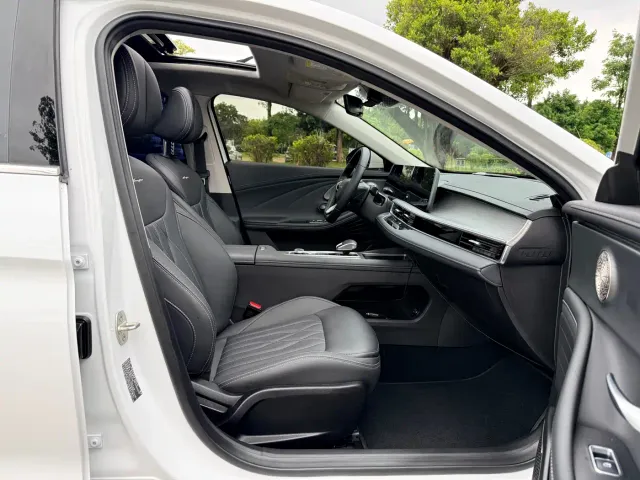 Chery Arrizo 8 — Фото автомобиля 12