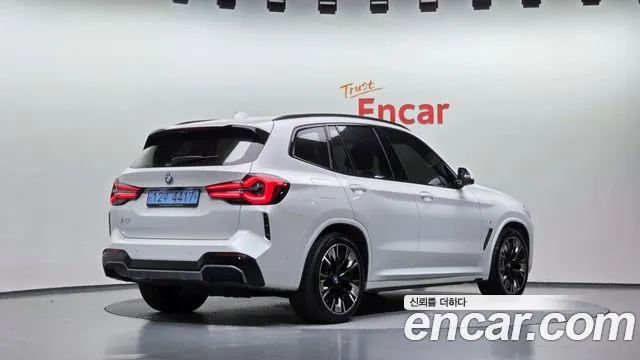 BMW iX3 G08 (2020–2024) — Фото автомобиля 2