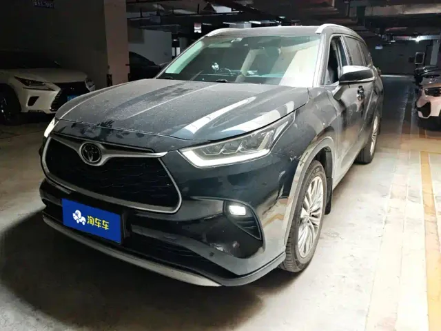 Фотография автомобиля — Toyota Highlander