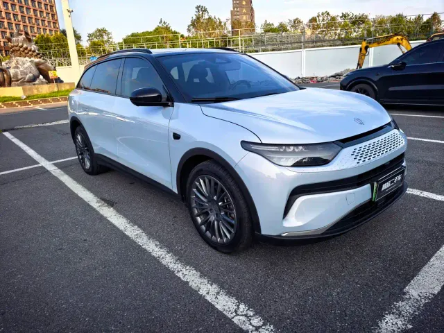 Leapmotor C11 — Фото автомобиля 3