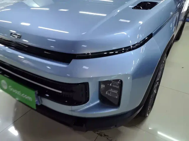 Geely ICON — Фото автомобиля 23