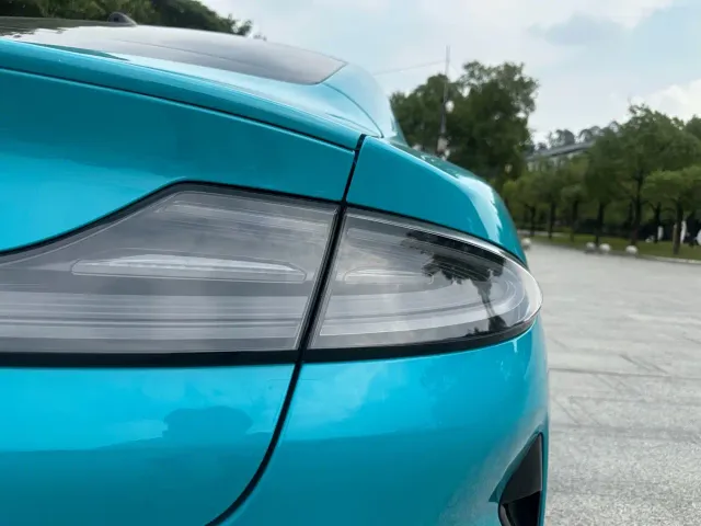 Xiaomi SU7 — Фото автомобиля 21