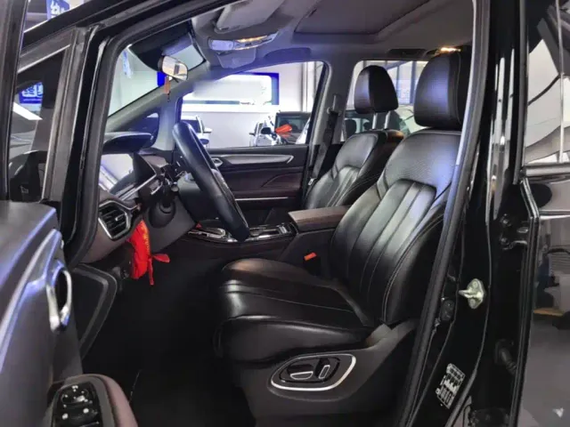 GAC Trumpchi M6 — Фото автомобиля 14