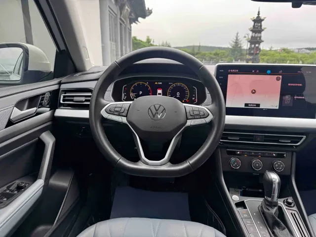 Volkswagen Lavida — Фото автомобиля 16
