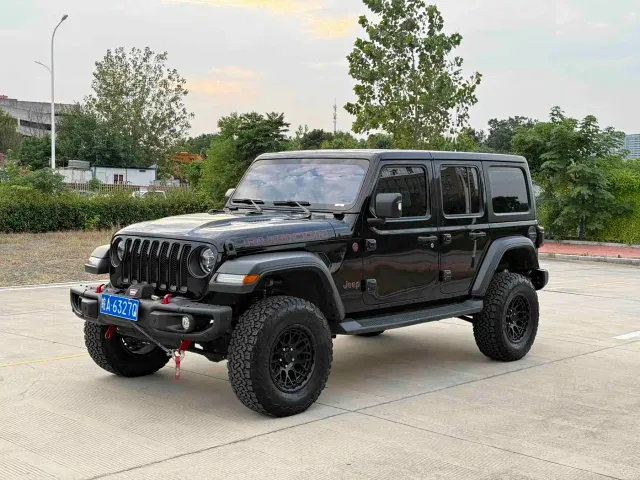 Фотография автомобиля — Jeep Wrangler