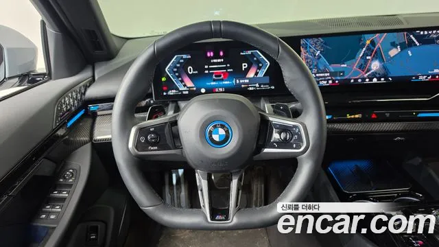 BMW 5-Series — Фото автомобиля 10