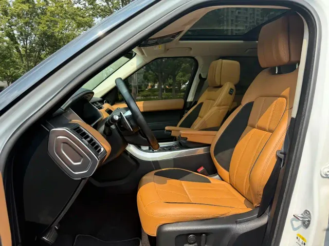 Land Rover Range Rover Sport 2022 3.0 L6 Gloss Black Edition — Фото автомобиля 6