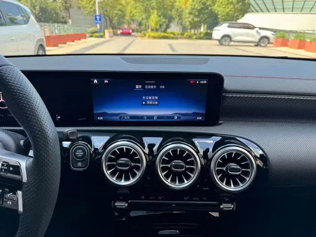 Mercedes-Benz A-Class — Фото автомобиля 8