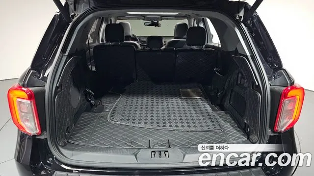 Ford Explorer 6th Gen — Фото автомобиля 26