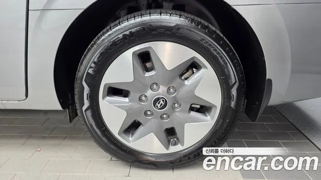 Hyundai Staria Staria — Фото автомобиля 21