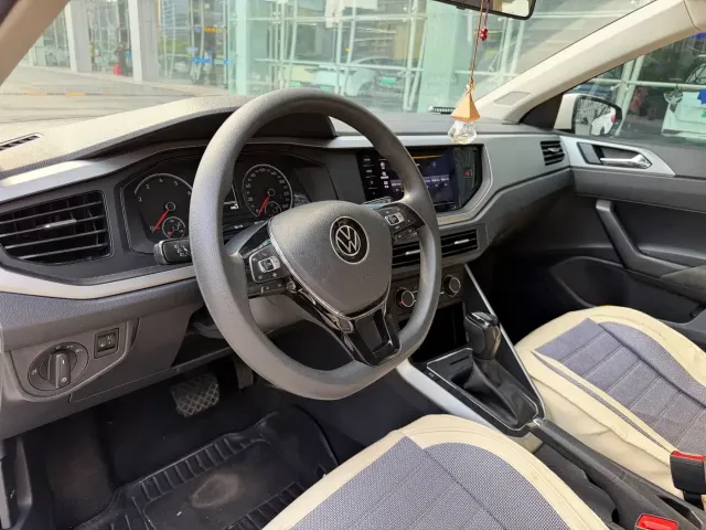 Volkswagen Polo — Фото автомобиля 13