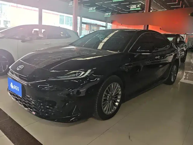 Фотография автомобиля — Toyota Camry