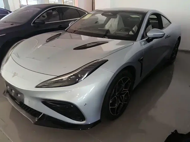 Фотография автомобиля — Hozon Neta GT