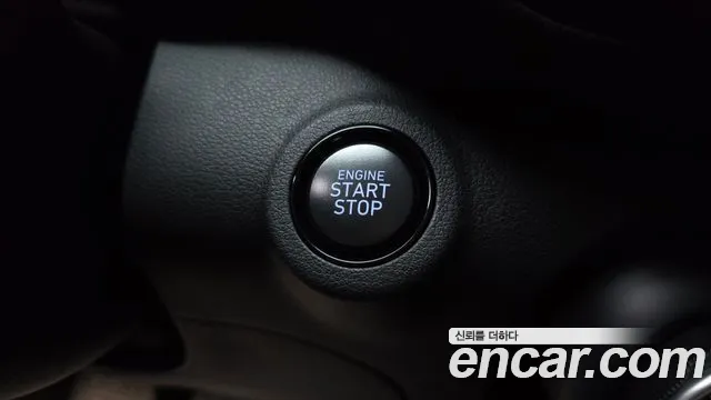 Hyundai Venue — Фото автомобиля 18