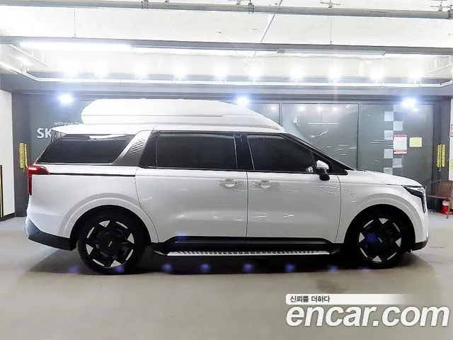 Kia Canival Новый Carnival 4 поколение Дизель 9 мест Hi-Limousine (Спецкузов) — Фото автомобиля 3