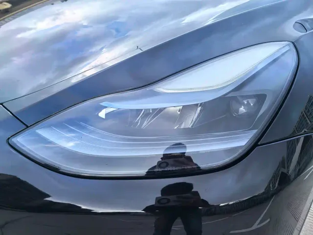 Tesla Model Y — Фото автомобиля 29