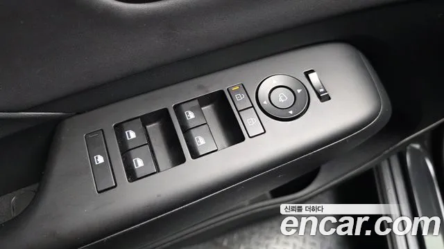 Hyundai Kona SX2 — Фото автомобиля 30