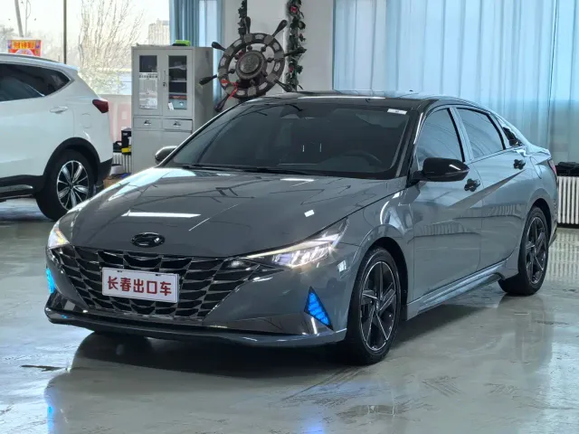 Фотография автомобиля — Hyundai Elantra
