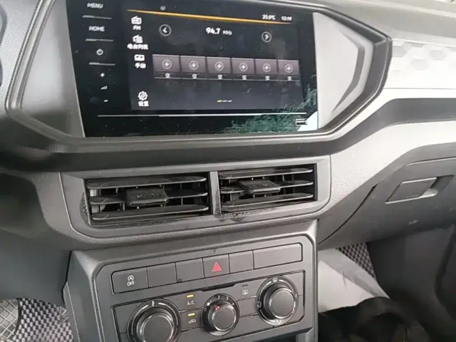 Volkswagen T-Cross — Фото автомобиля 12
