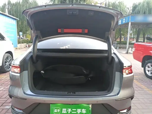 BYD Han — Фото автомобиля 18