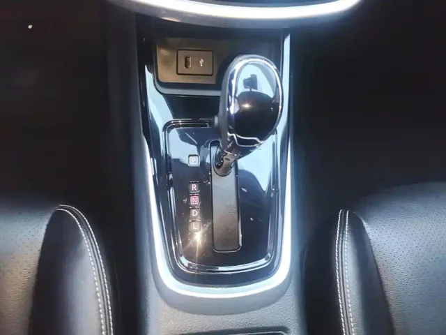 Nissan Tiida — Фото автомобиля 16