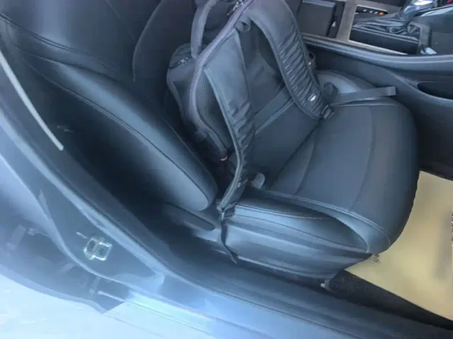 Roewe i5 — Фото автомобиля 24