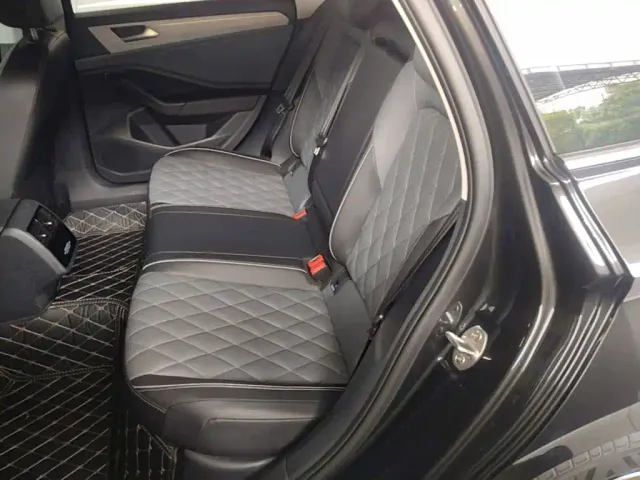 Volkswagen Sagitar — Фото автомобиля 16