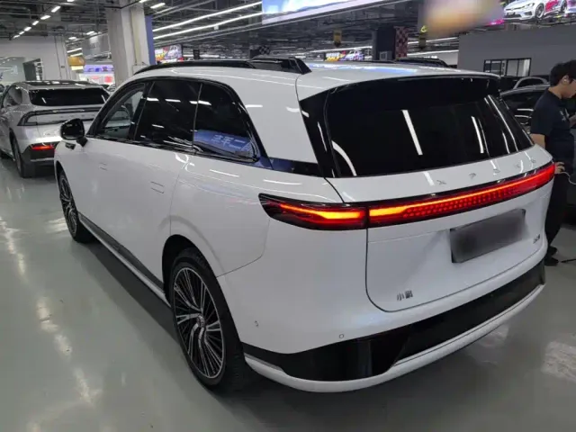 Xpeng G9 — Фото автомобиля 4