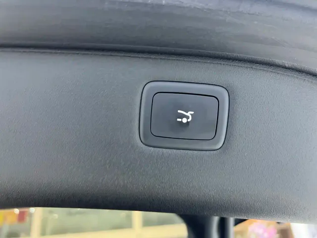 IM Motors LS6 — Фото автомобиля 12