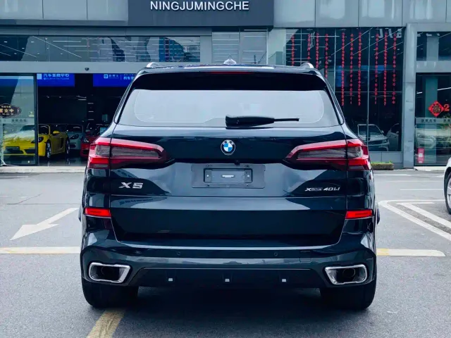 BMW X5 — Фото автомобиля 4