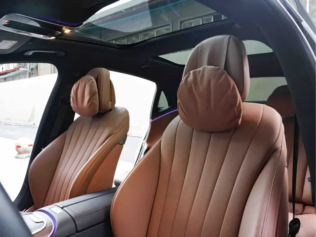 Mercedes-Benz E-Class — Фото автомобиля 29