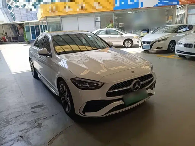 Mercedes-Benz C-Class — Фото автомобиля 3